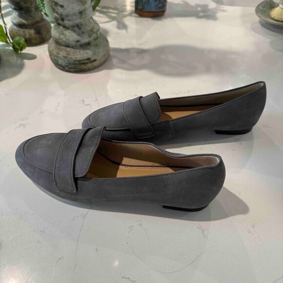 Talbots Round Toe Loafers Slip on Shoes Suede Gray Sz 7.5 - Picture 4 of 6